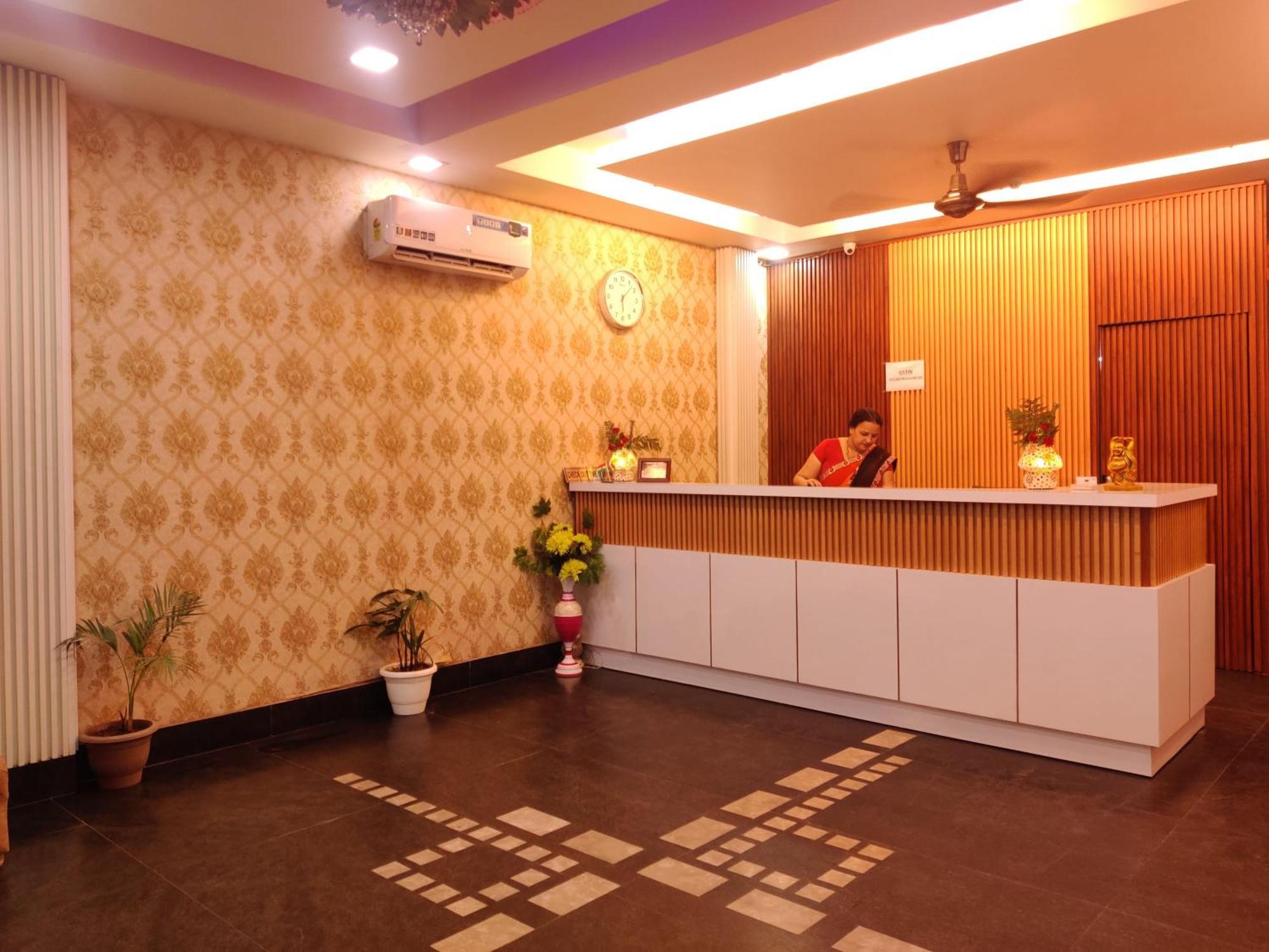 Hotel Delhi Airport Plaza Igi Airport New Delhi Exterior foto